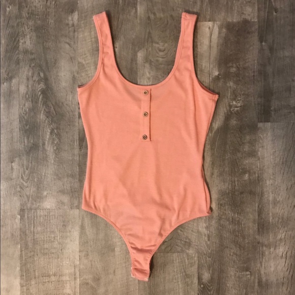 Tops - NWOT 3-Button Tank Bodysuit